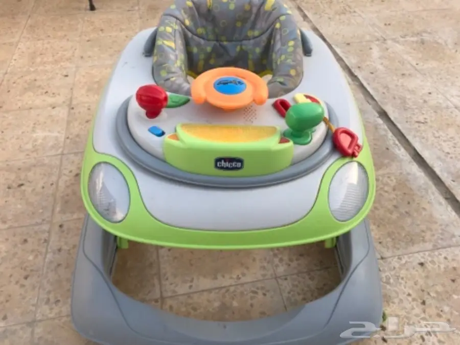 كرسي أطفال ماركة شيكو وجونيور - فرصة لا تُفوّت! (image 1)