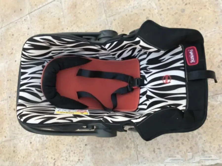 كرسي أطفال ماركة شيكو وجونيور - فرصة لا تُفوّت! (image 2)