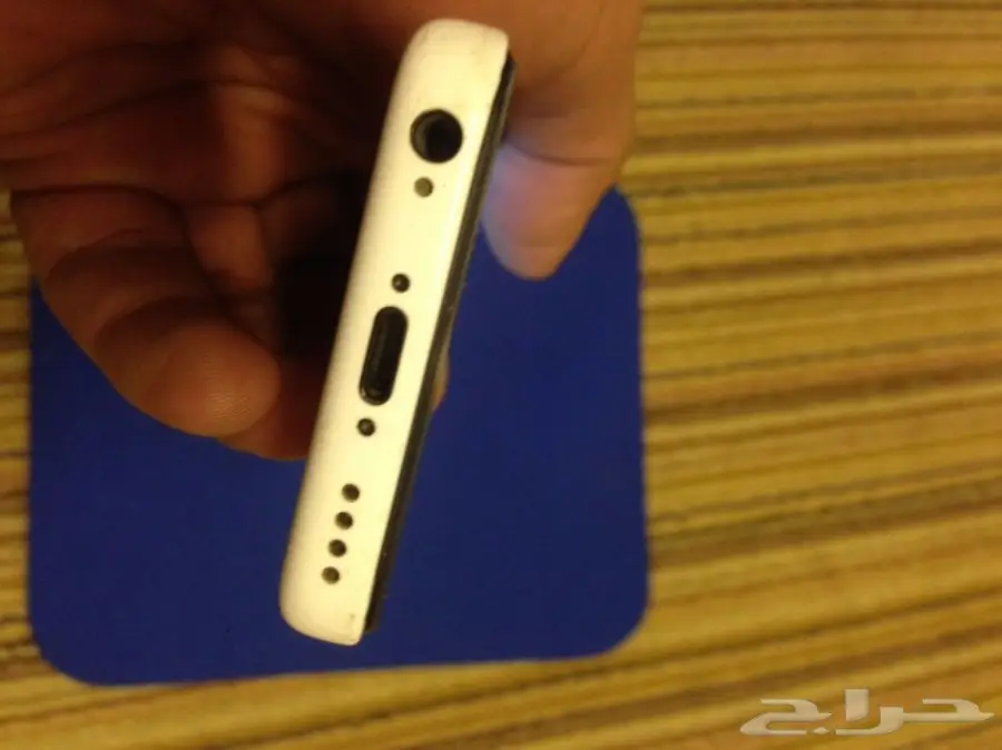  ايفون 5c  مع علبته بدون شاحن (image 2)