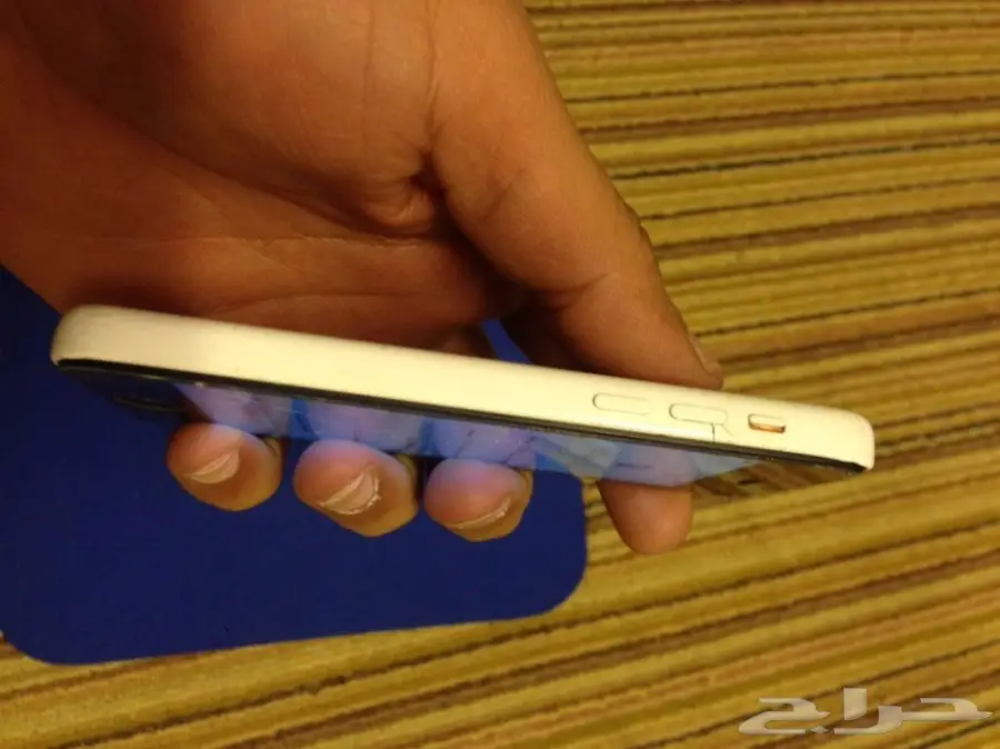  ايفون 5c  مع علبته بدون شاحن (image 3)