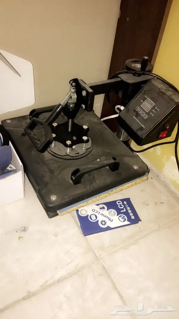 طباعة حقت جرابات جوالات واكواب واوراق بالوان (image 1)