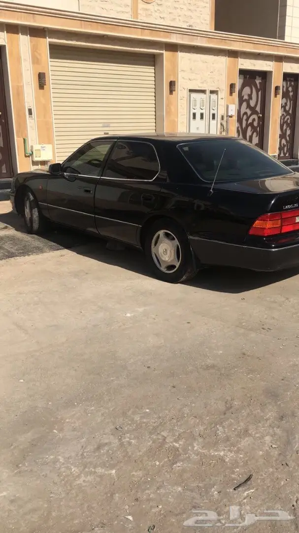 للبيع لكزس 400 ال اس 1998