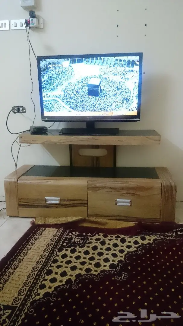 تليفزيون وترابيزه وبوتاجاز ودولاب وفرن كهرباء (image 1)