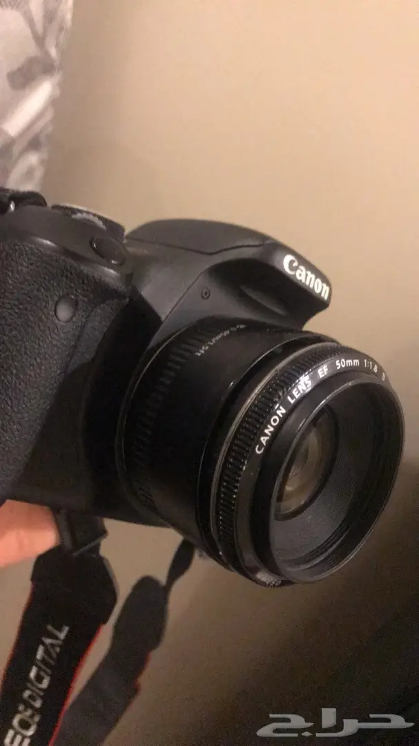 كاميرا كانون 600D للبيع .