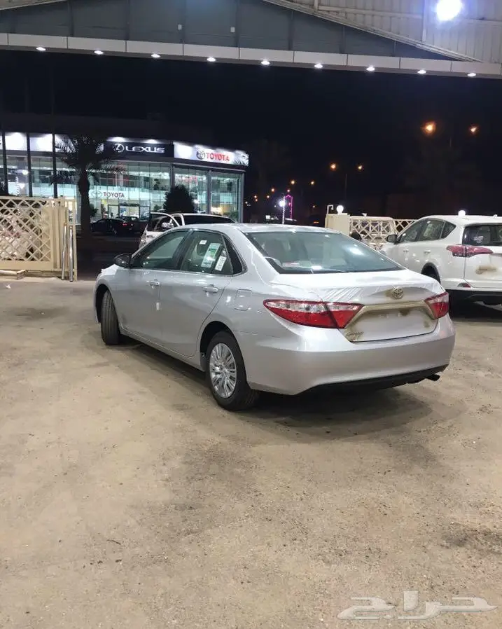 تويوتا كامري  Glموديل 2017 ملون  (image 6)