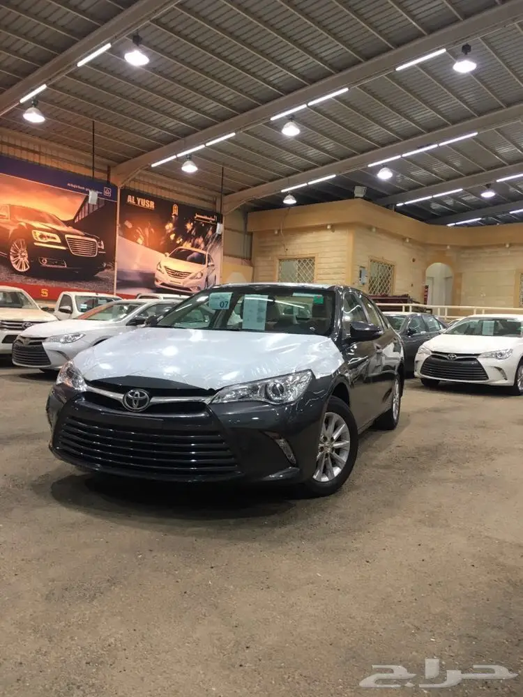 تويوتا كامري ليميتدد موديل 2017 ملون 