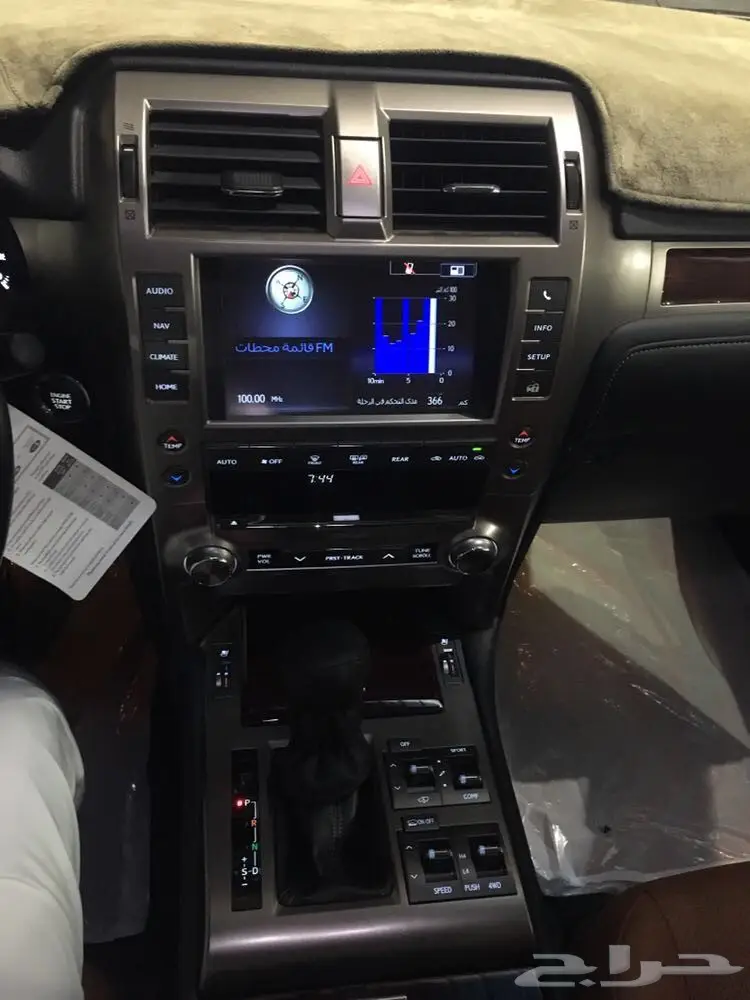 للبيع جيب لكزس 460 فل كامل بريمي شبه جديد  (image 6)