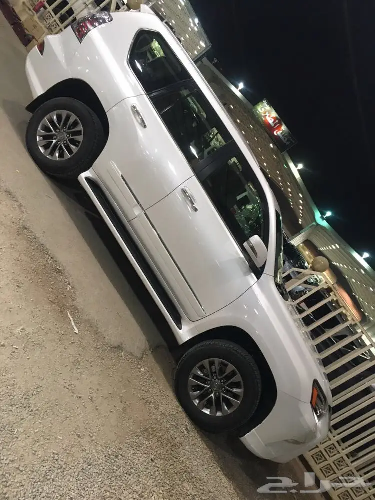 للبيع جيب لكزس 460 فل كامل بريمي شبه جديد  (image 14)