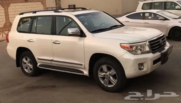 للبيع جكسار 2013 نظيف علي الشرط  (image 3)