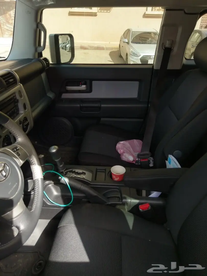 للبيع تويوتا اف جيه (2) موديل 2015 (image 4)