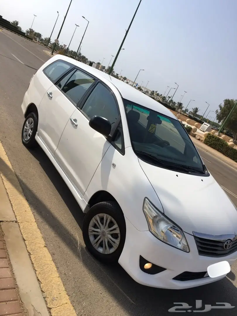 اينوفا 2013 نظيفه ومنوه للمستخدم خليجيه بطاقه