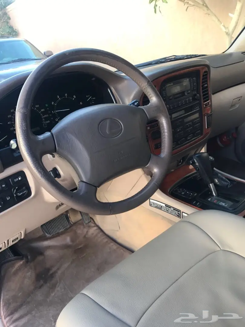 للبيع جيب لكزس 99 نظيف  مخزن