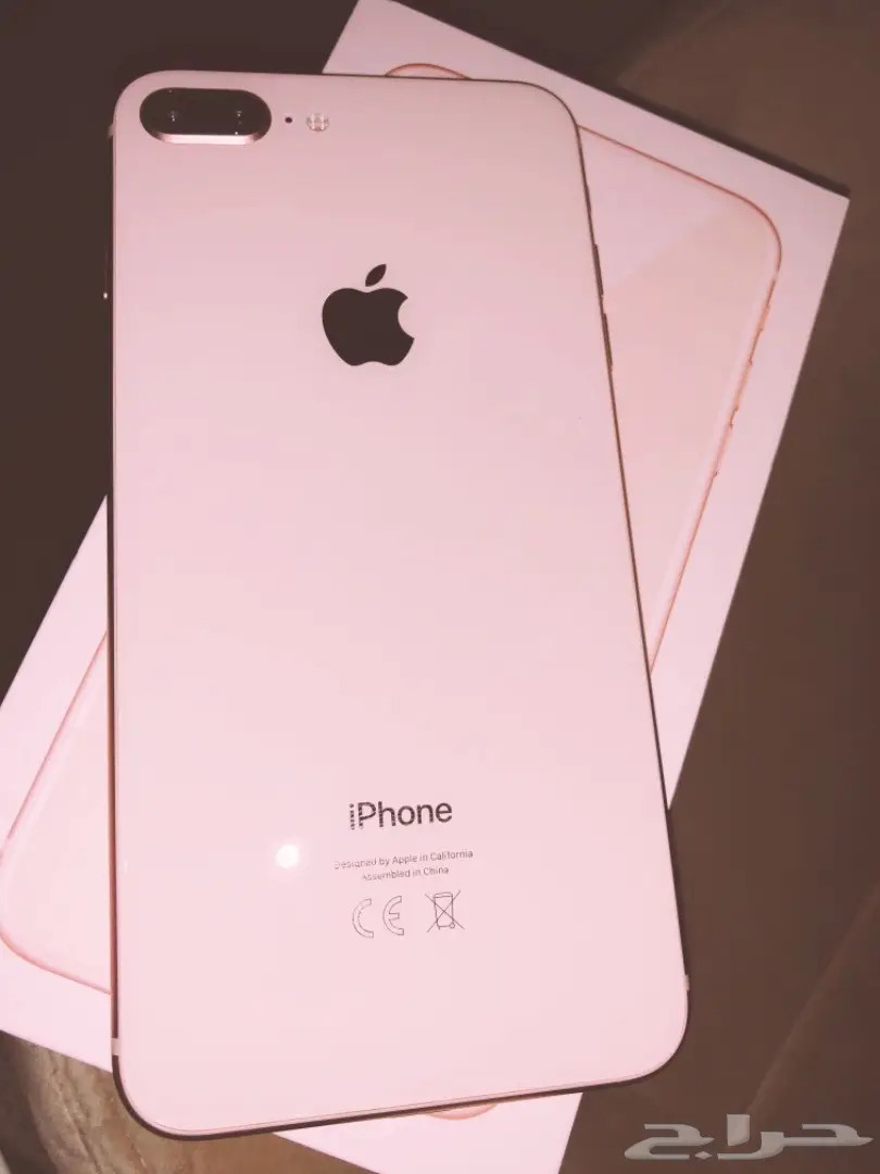 ايفون 8 بلس