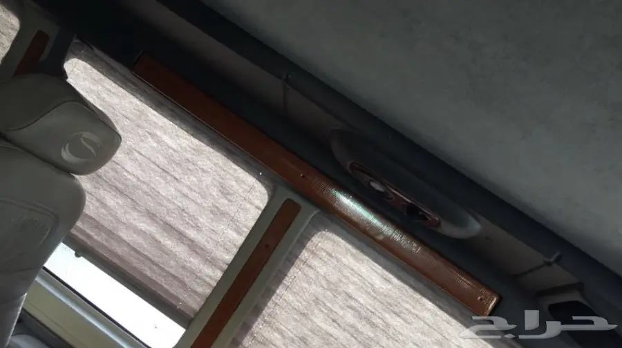 البيع فان مخزن نظيف جدا موديل 2000 (image 10)