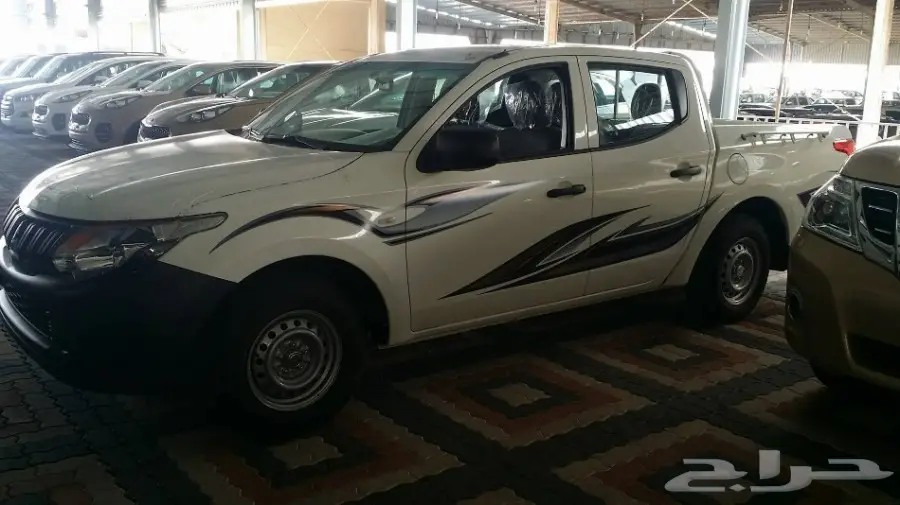 ميتسوبيشي 2016 بكب L200 خليجي بالنقد والتقسي (image 5)