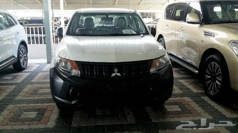 ميتسوبيشي 2016 بكب L200 خليجي بالنقد والتقسي (image 8)