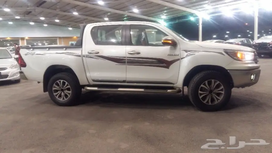 هايلوكس 2018 دبل فل كامل سعودي بنقد والتقسيط (image 2)