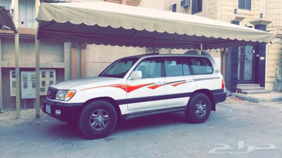 لاندكروزر في اكس ار قير عادي 