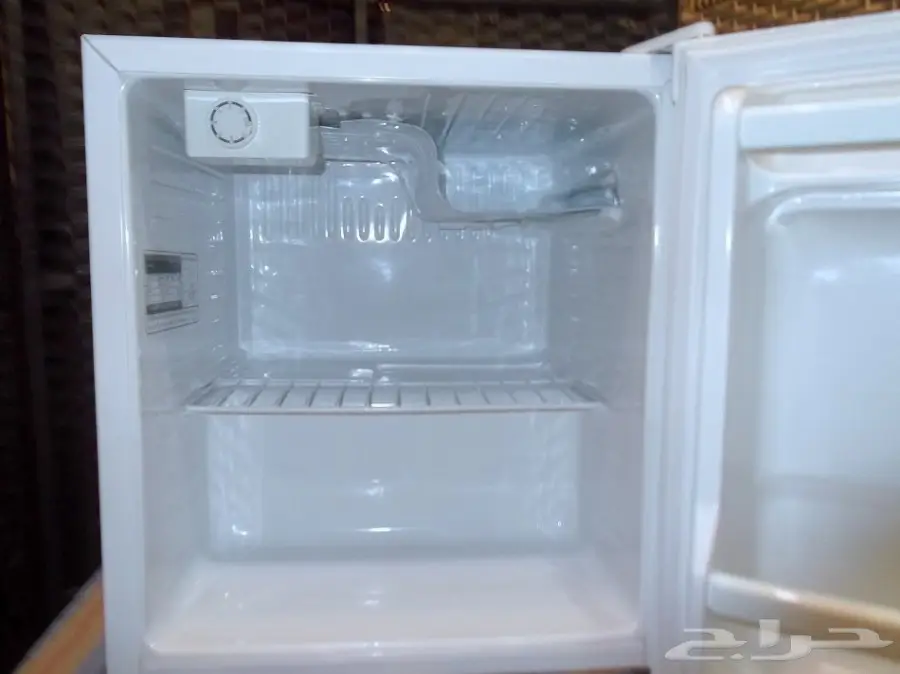 ثلاجة صغيرة دايو باب واحد شبه جديدة (image 6)