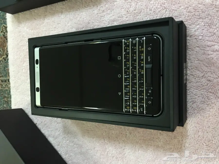 للبيع جوال بلاك بيري Key one (image 1)