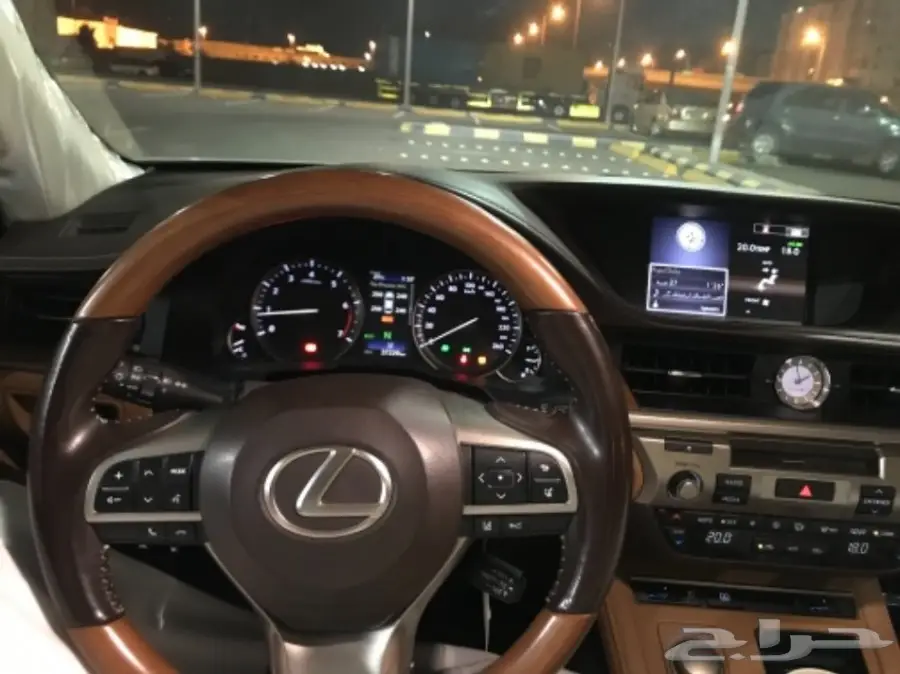 لكزس ES350 DD2016 (image 11)