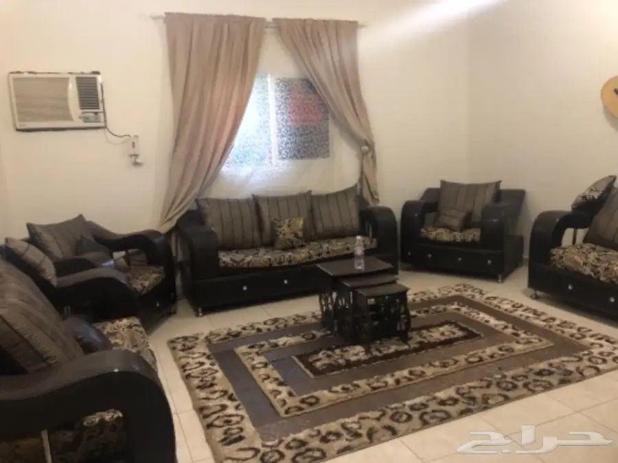 كنب كلاسيكي فاخر للبيع! (image 3)