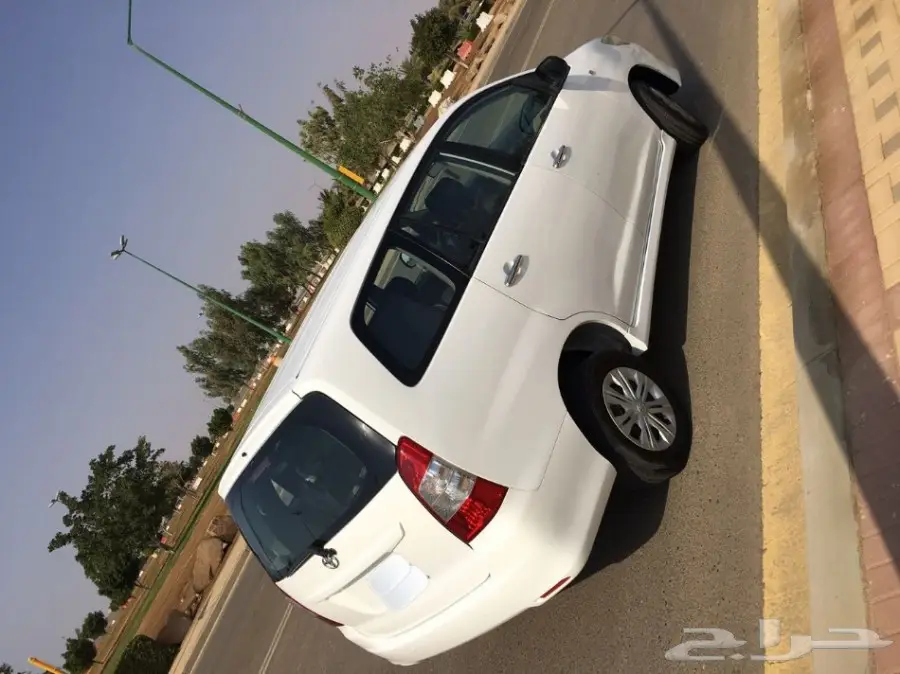 اينوفا 2013 نظيفه ومنوه للمستخدم خليجيه بطاقه (image 4)