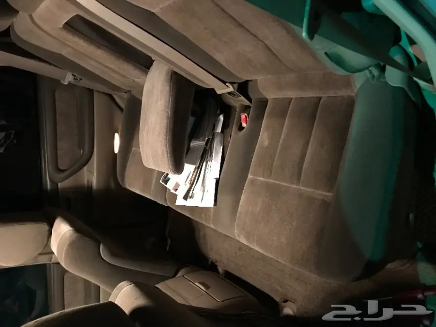 لاندكروزر VXR 8 - قير عادي نظيف (image 8)