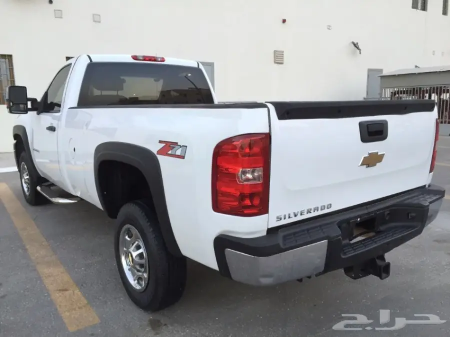 للبيع شفرلية سلفرادو  ابيض HD2500 غماره2011 (image 3)