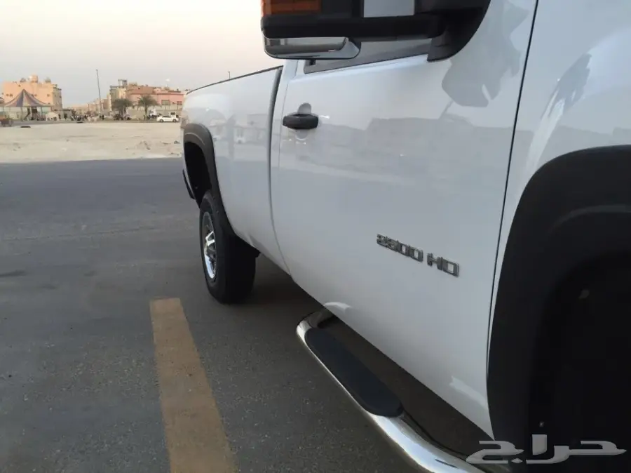 للبيع شفرلية سلفرادو  ابيض HD2500 غماره2011 (image 11)