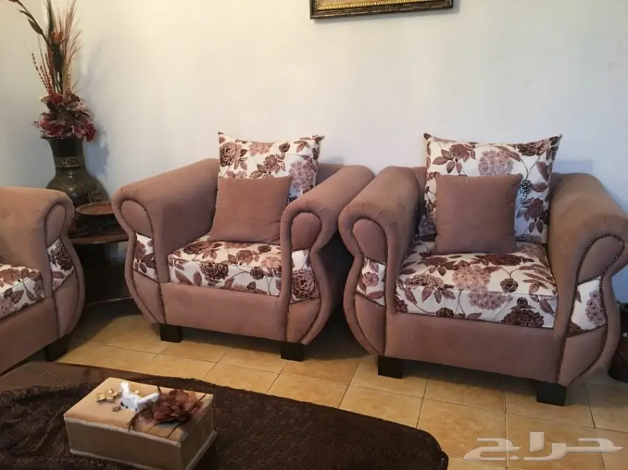 غرفة نوم اطفال وكنب وطاولة سفرة (image 2)