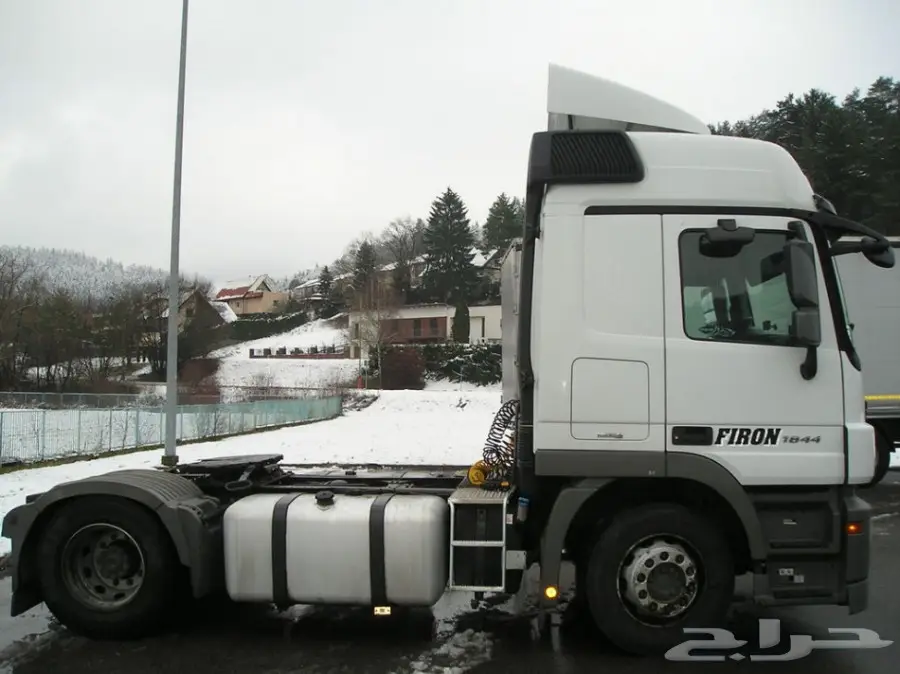 شاحنة راس مرسيدس أكتروس 1844 ميقا 2010 (image 4)