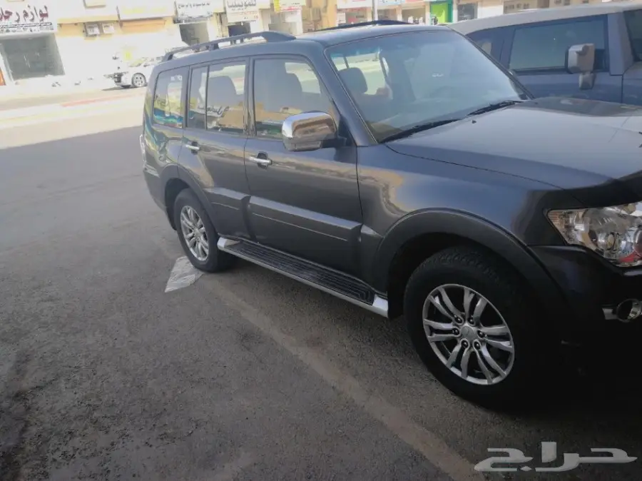 للبيع باجيرو فل كامل 2016 (image 3)