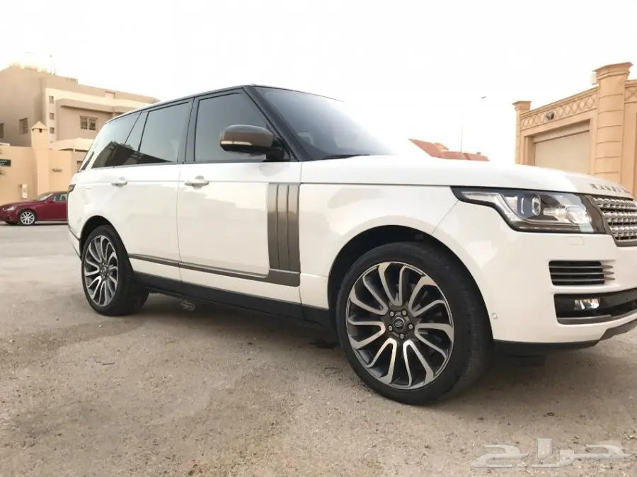 رنج روفر اوتوبيقرافي  (image 1)