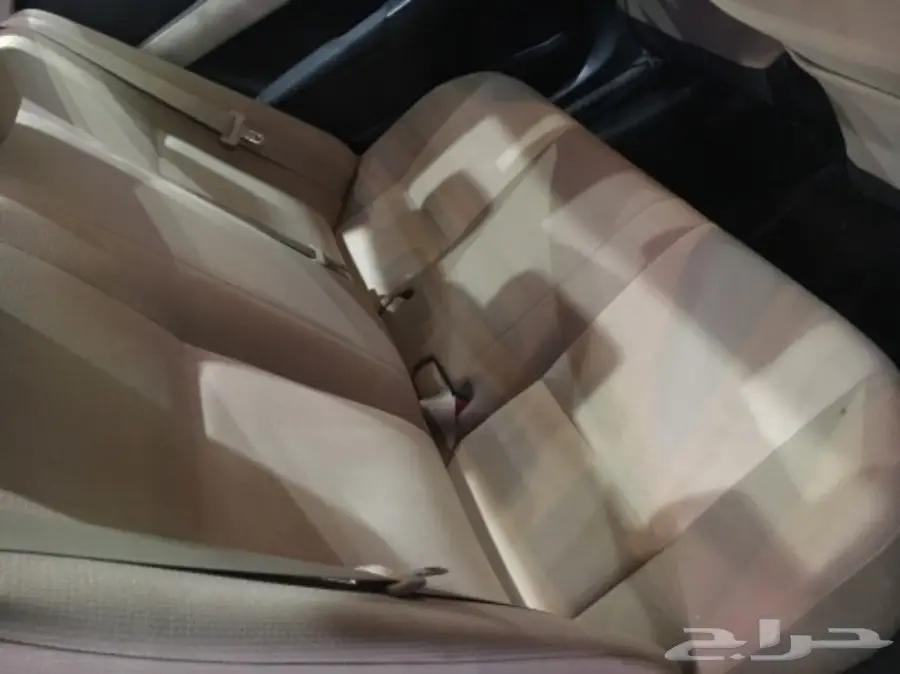 كورولا 2015 أبيض نظيف (image 8)