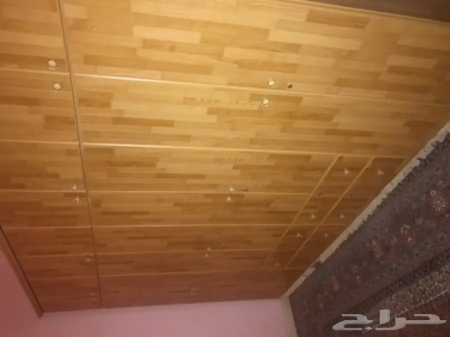 للبيع: دولاب كبير ومكتبان فاخران - بينبع (image 1)