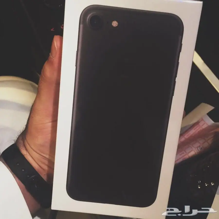 ايفون 8 بلس مع ساعة وسماعة ابل  (image 4)