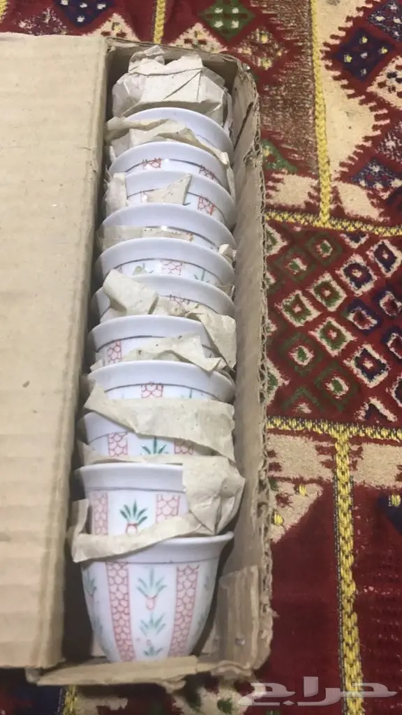 فناجيل قهوه شكل قديم مخزن 