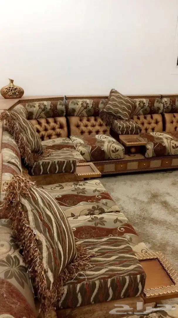 كنب نظيف وبسعر مغري (image 1)