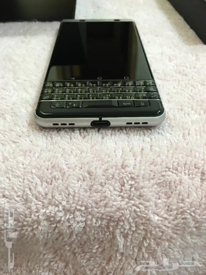 للبيع جوال بلاك بيري Key one (image 4)