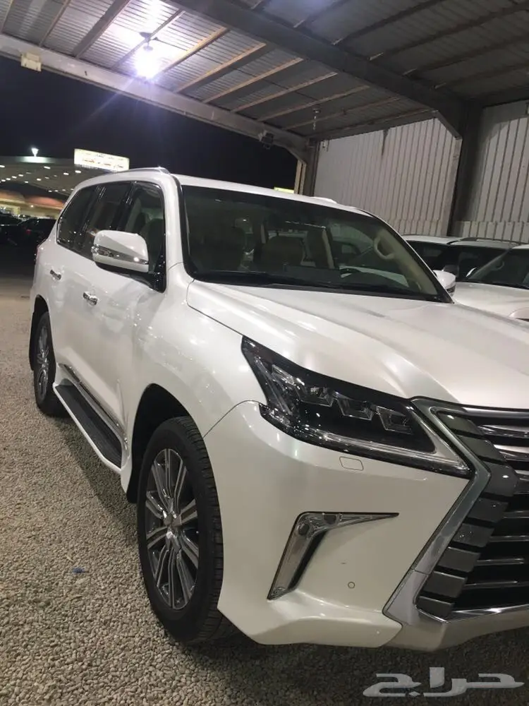 للبيع جيب لكزس 2016 ماشي 18 الف اخو الجديد (image 5)