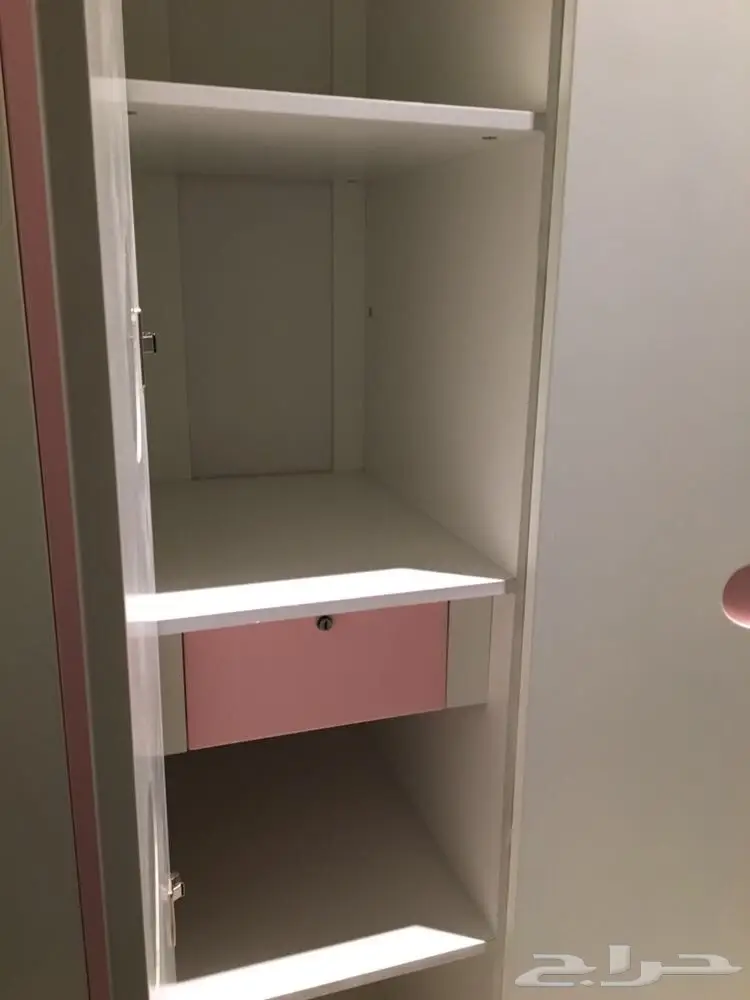 دولاب ملابس اطفال الى 18 سنه نظيف وممتاز (image 1)