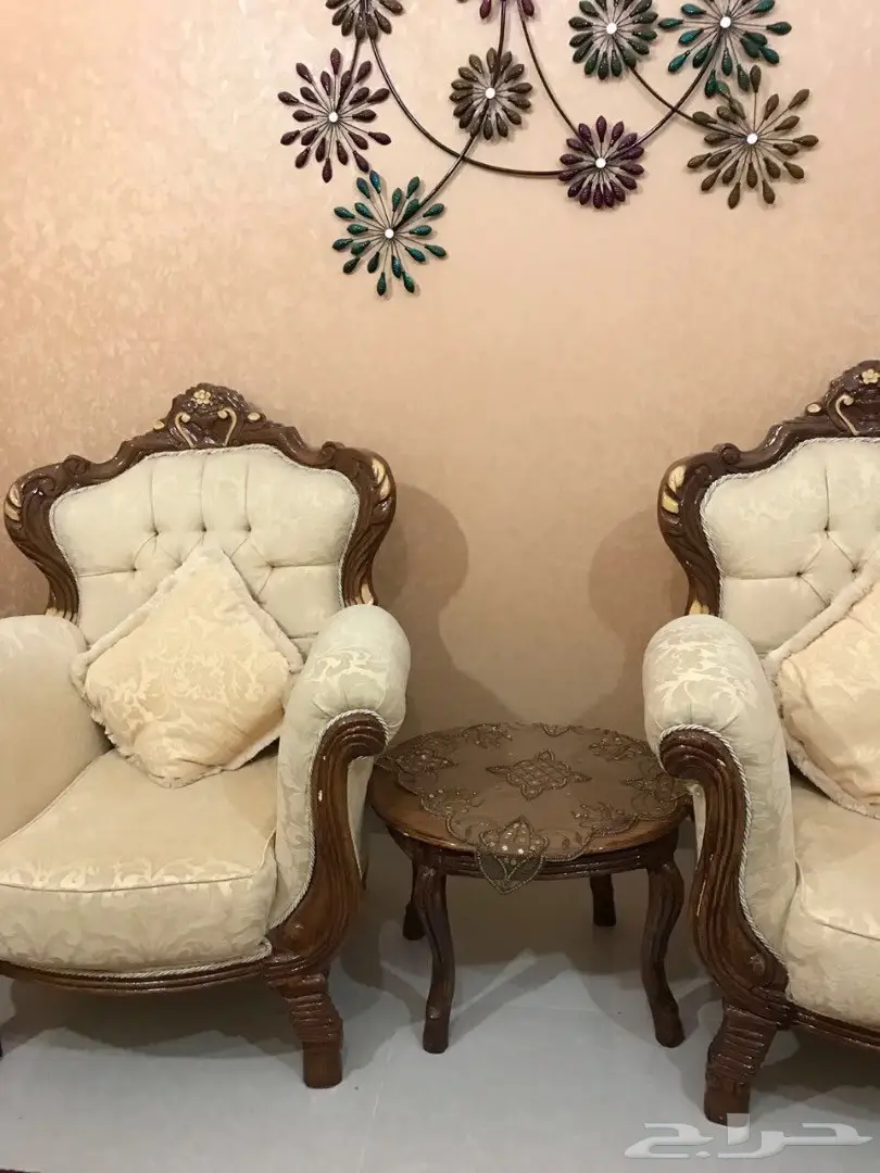 كنب ضيوف بحالة جيدة للبيع بجدة (image 1)