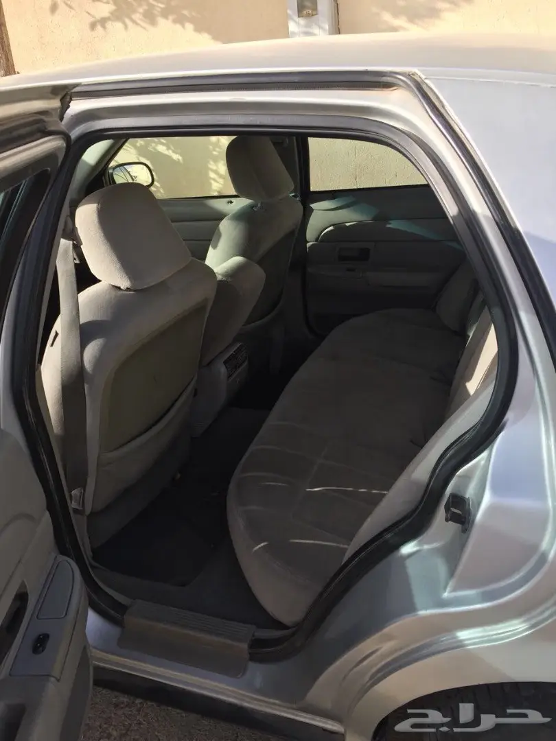 فورد فكتوريا 2003 (image 4)