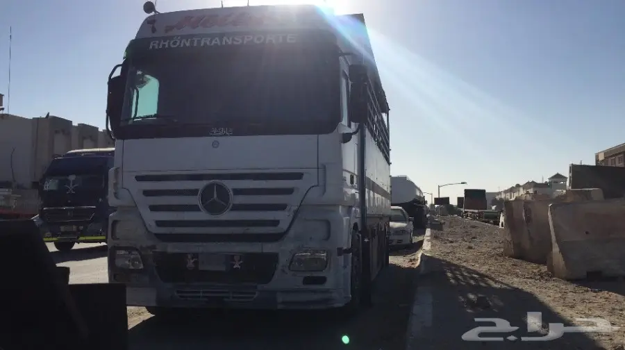 لوري اكتروس 2003 - فرصة ذهبية! (image 1)