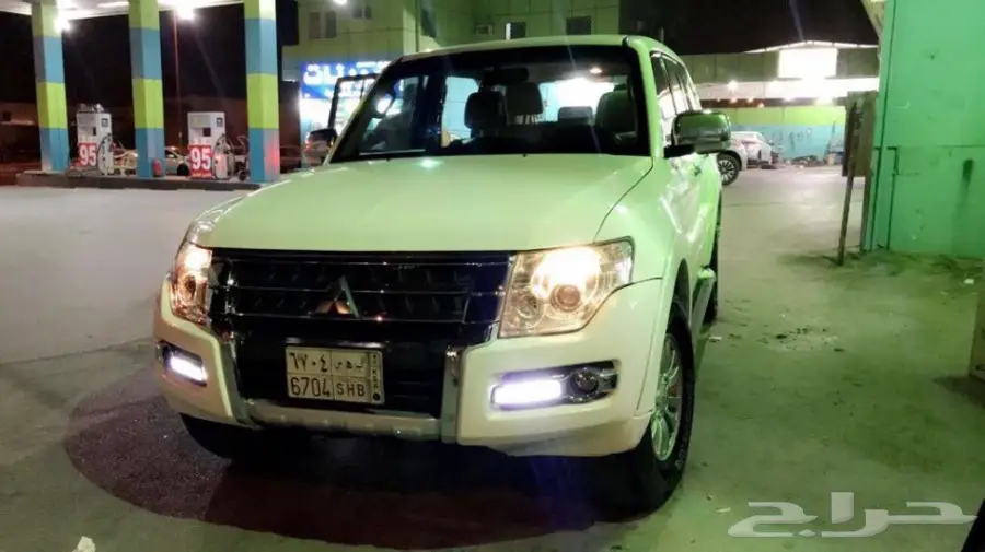 للبيع ميتسوبيشي باجيرو 2012 نظيف