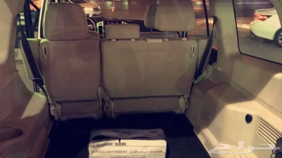 للبيع ميتسوبيشي باجيرو 2012 نظيف (image 4)
