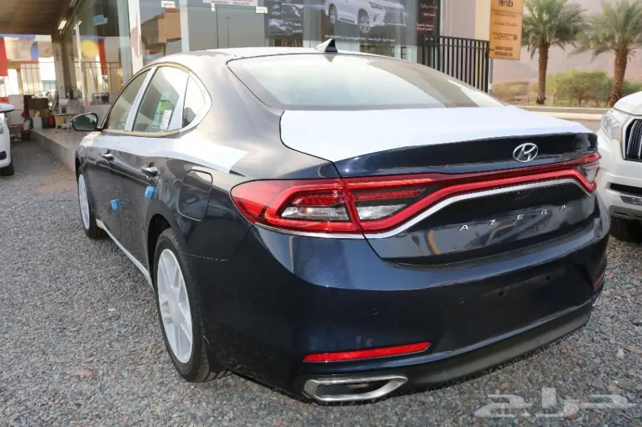 هونداي إزيرا 2018 - استاندر - فرصة ذهبية! (image 3)