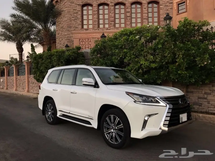 جيب لكزس 2017 فل كامل  (image 2)