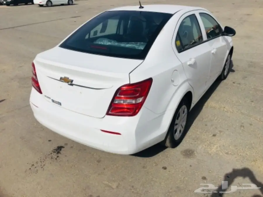 سيارة إيفو 2017 - اتوماتيك - زجاج كهرب - للبيع أو التاجير (image 4)